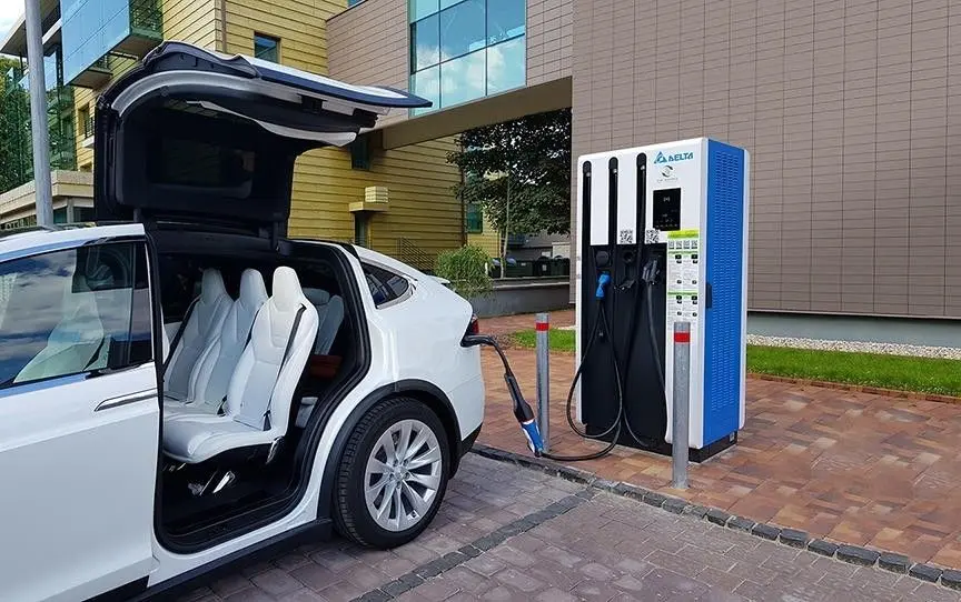 Elektroauto uzlades risinājumi Energolukss